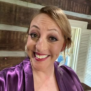 Meet your Posher, Candice